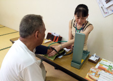 健康相談室　診察の風景